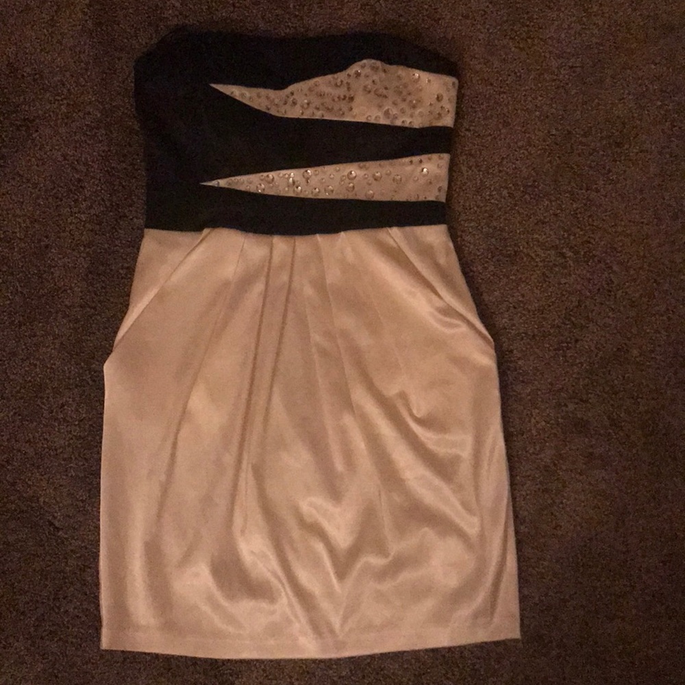 Cream and black strapless Homecoming dress